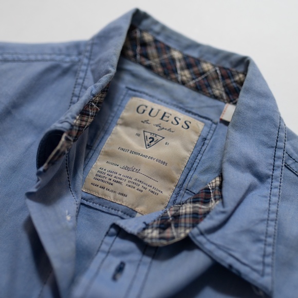 Blue Oxford with detailing - Picture 5 of 6